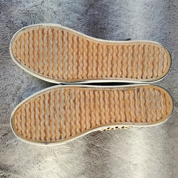 RESTRICTED Leopard Print Sneakers, sz 8 - Picture 6 of 9